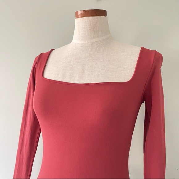 Free People Intimately Clean Lines Rust brown full sleeve top size Medium - Picture 2 of 6